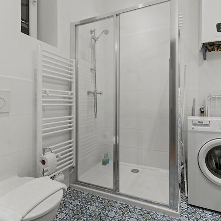 Boutique Suite Near Museum District Вена Экстерьер фото