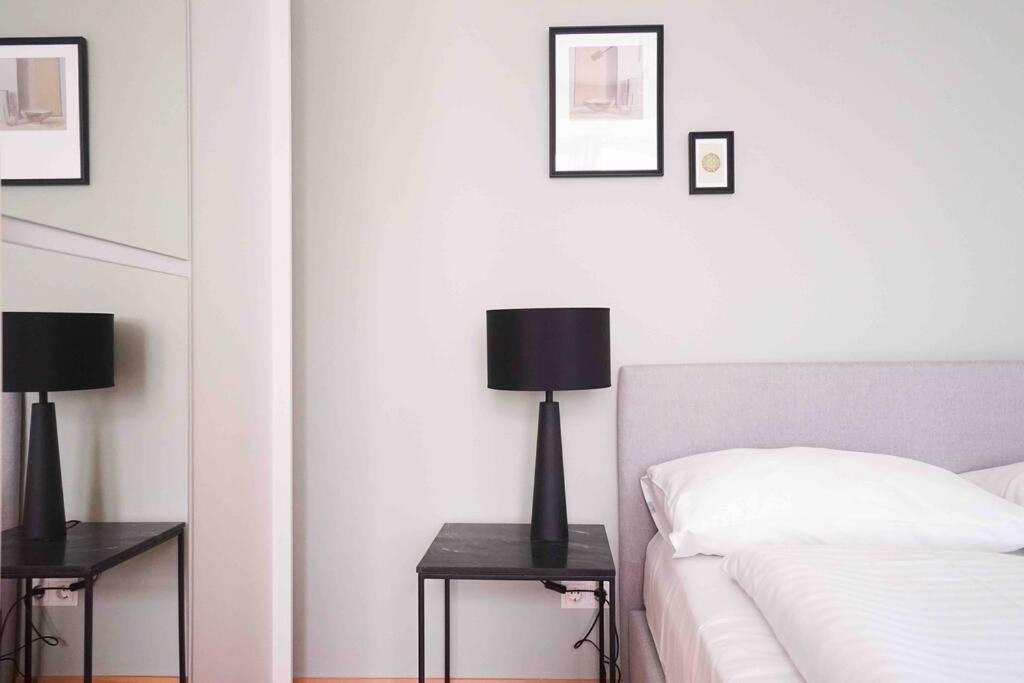 Boutique Suite Near Museum District Вена Экстерьер фото