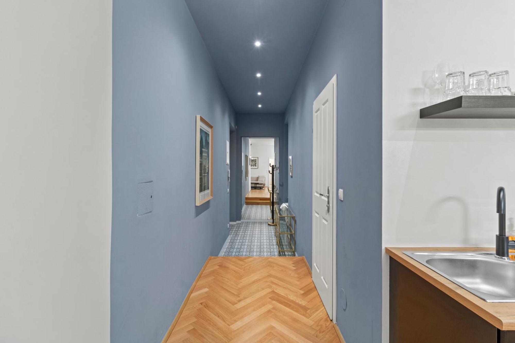 Boutique Suite Near Museum District Вена Экстерьер фото