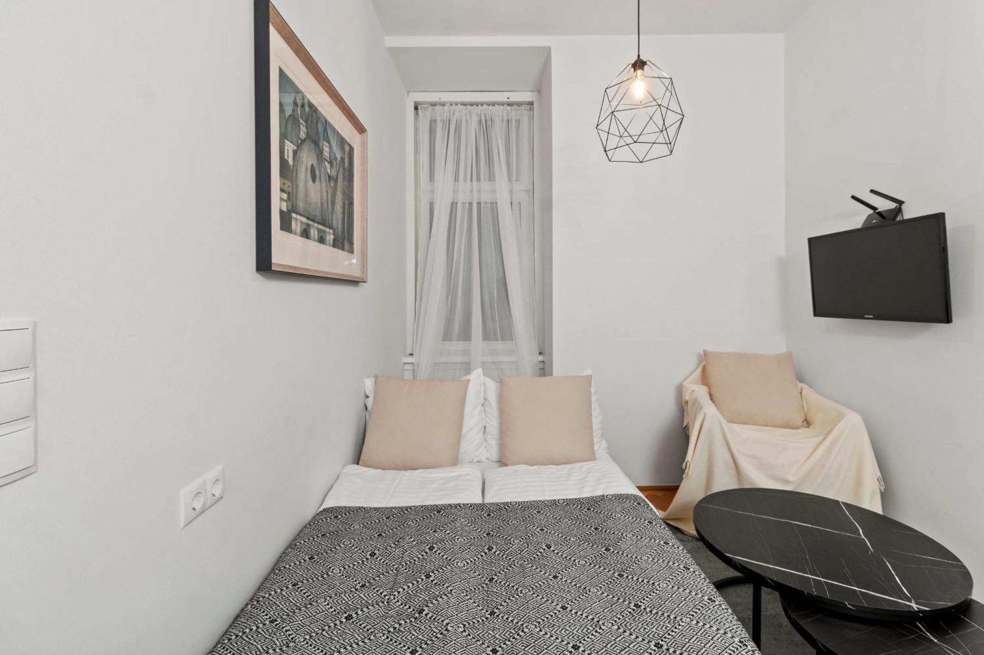 Boutique Suite Near Museum District Вена Экстерьер фото